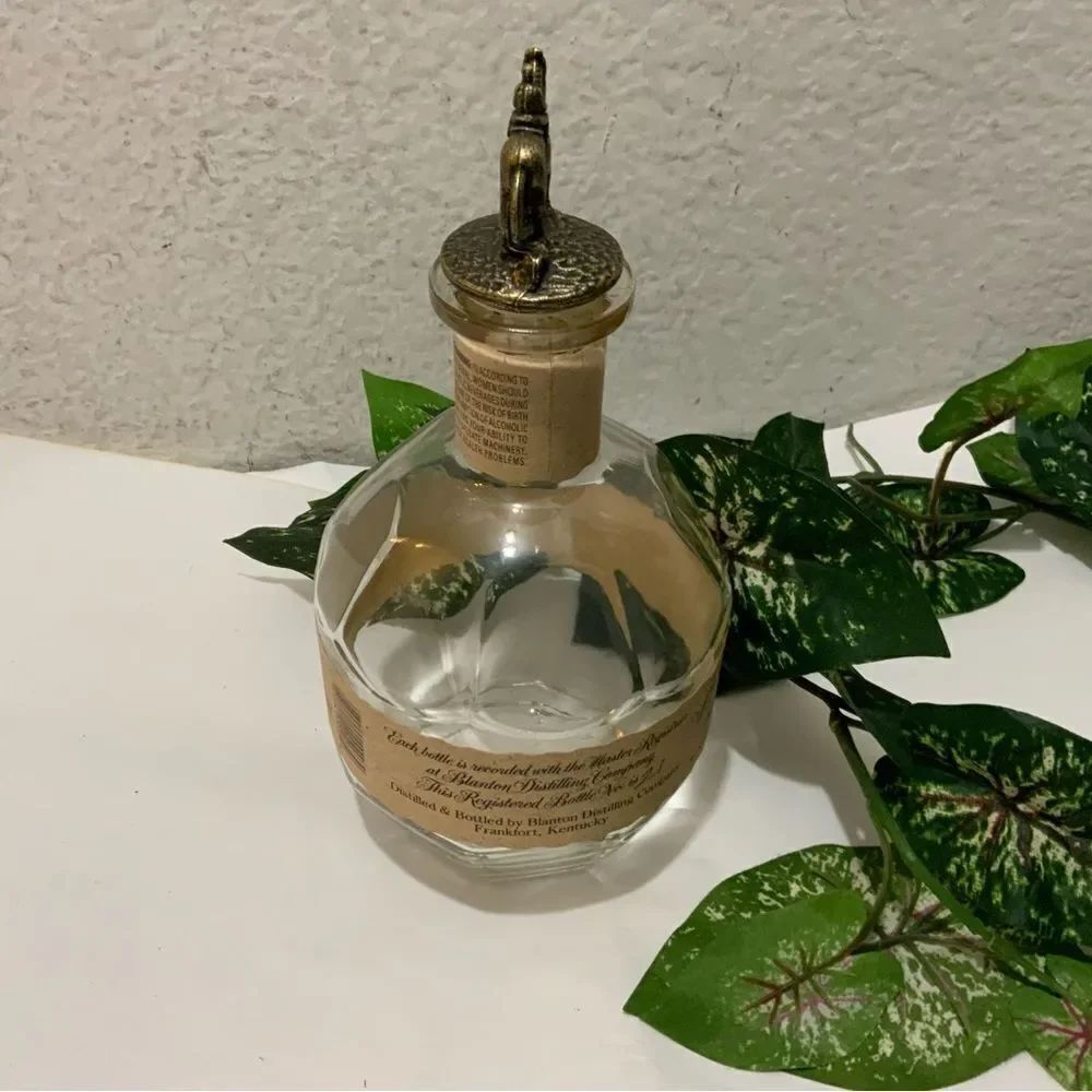 BLANTON’S Empty 750ml Bourbon Whiskey Bottle Jockey Stopper ‘B”